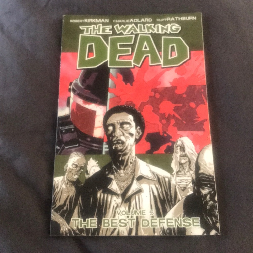 THE WALKING DEAD COMIC BOOK -VOL. 5